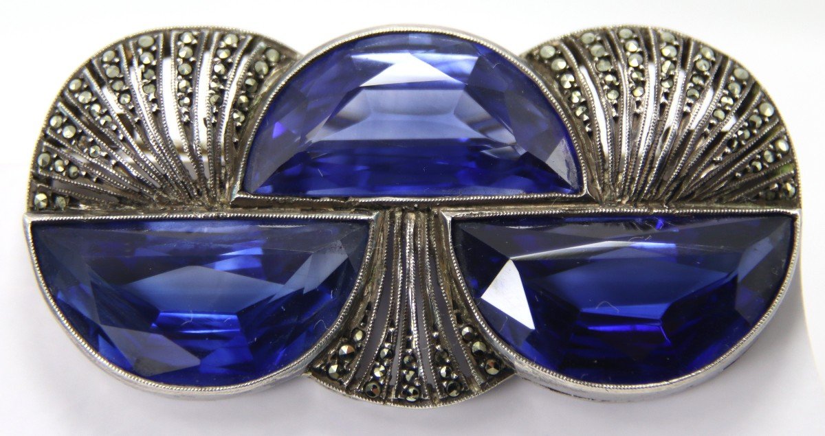 Art Deco Brooch In Silver And Tanzanite, Circa 1920, Signed