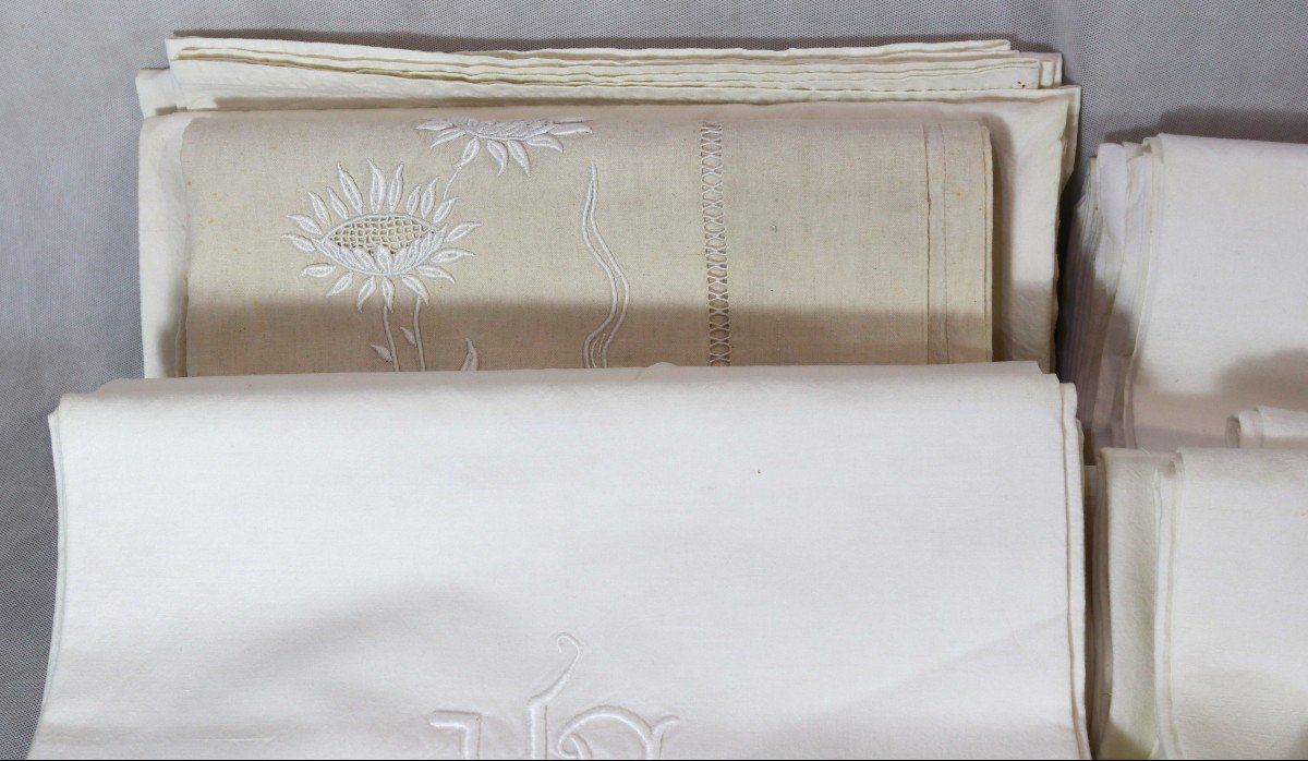 Set Of 12 Pairs Of Old Embroidered And Monogrammed Sheets, 20th Century-photo-4