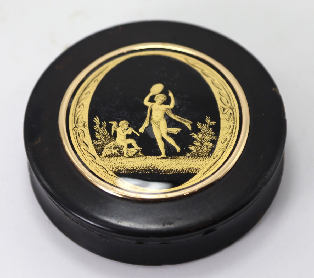 Round Box In Tortoiseshell And Gold, 19th Century-photo-2