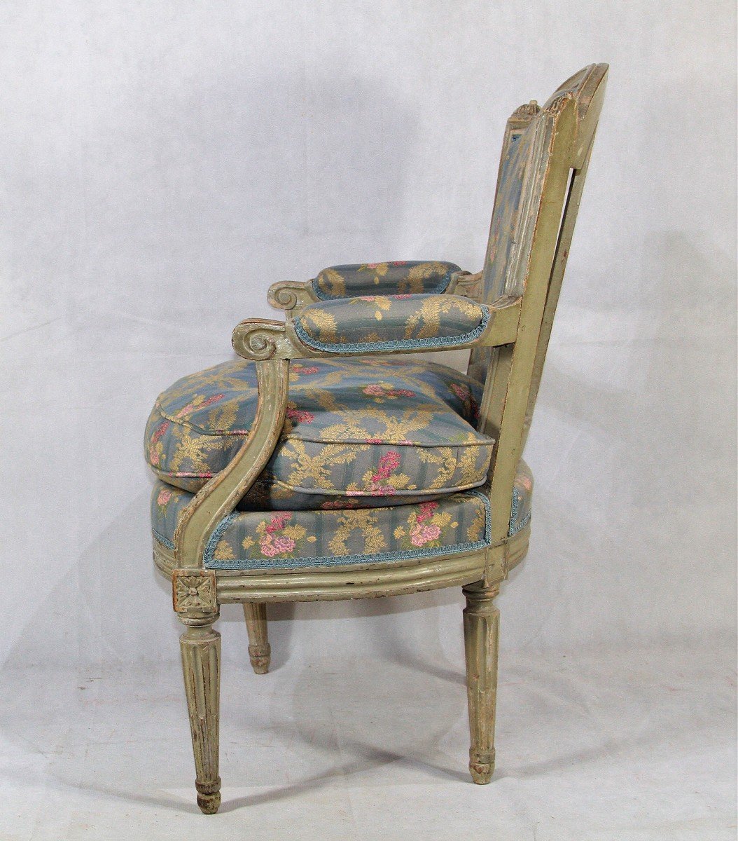 Un Fauteuil Louis XVI d'époque XVIIIe Et Une Bergère XIXe.-photo-4