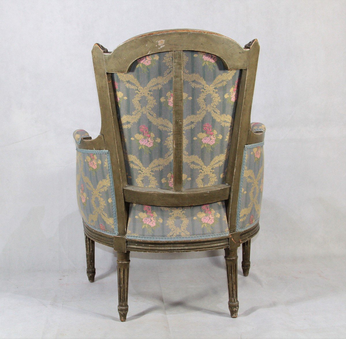 Un Fauteuil Louis XVI d'époque XVIIIe Et Une Bergère XIXe.-photo-2