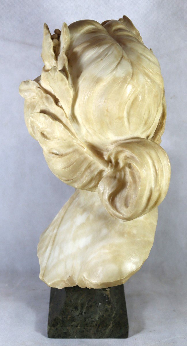 Anonymous Late 19th-early 20th Century. Sculpture "bust Of Woman With Laurel Crown".-photo-1