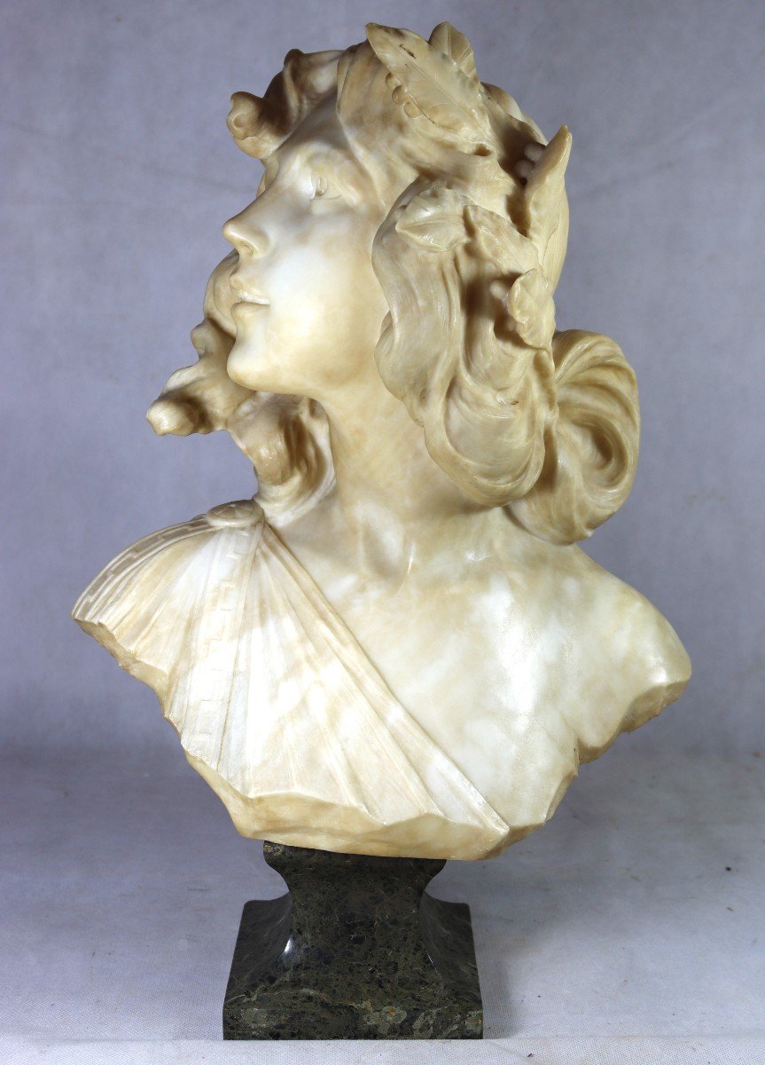 Anonymous Late 19th-early 20th Century. Sculpture "bust Of Woman With Laurel Crown".