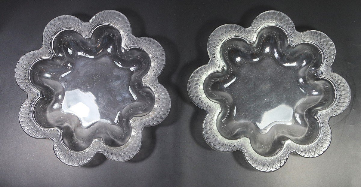 Lalique France (xxe), Paire De Grande Coupe En Cristal, Signé