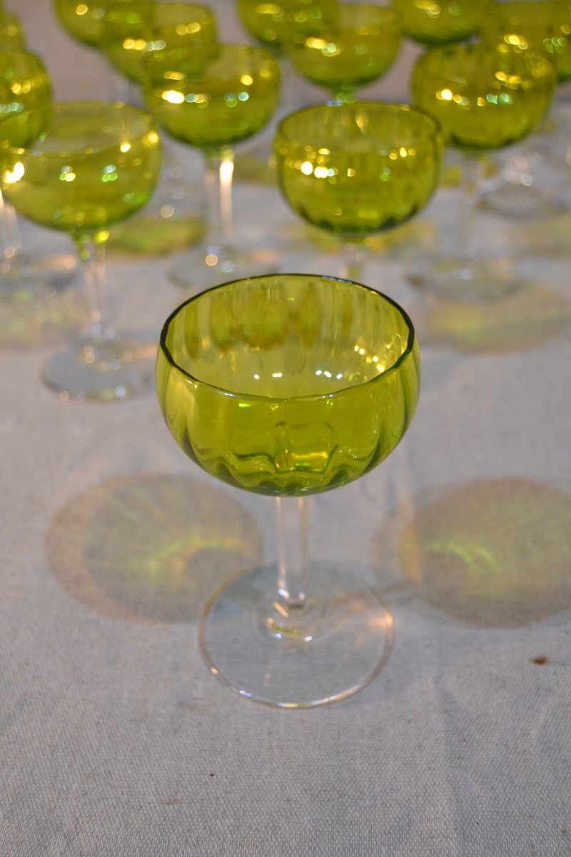 Séries De 15 Verres à vin blanc En Cristal Modèle Baccarat, XXe-photo-4