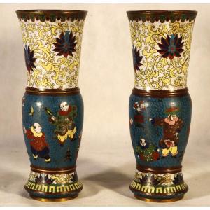 19th Century Asian Art, Pair Of Vases In Cloisonné Enamels.