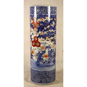 Japan 19th Century, Large Imari Porcelain Vase.