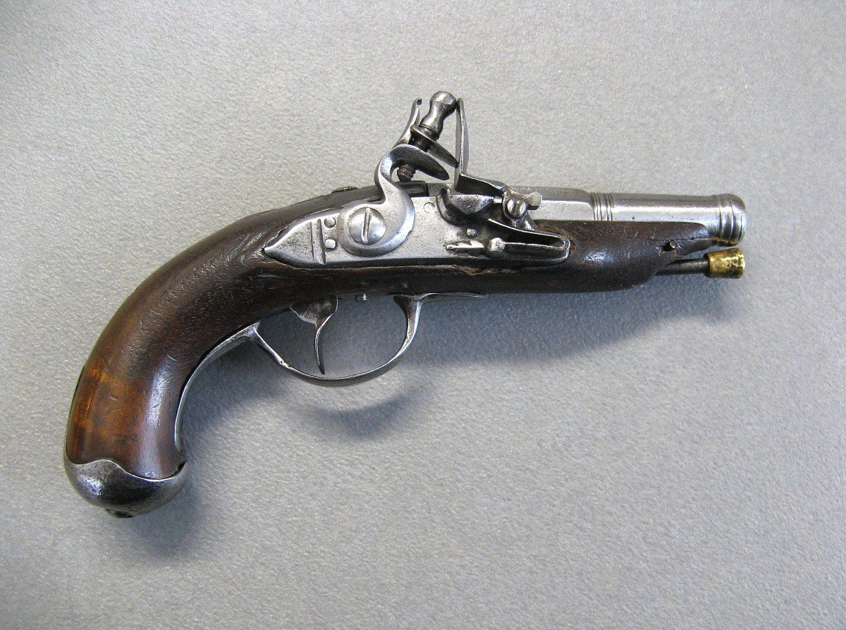 18th Century Flintlock Travel Pistol.