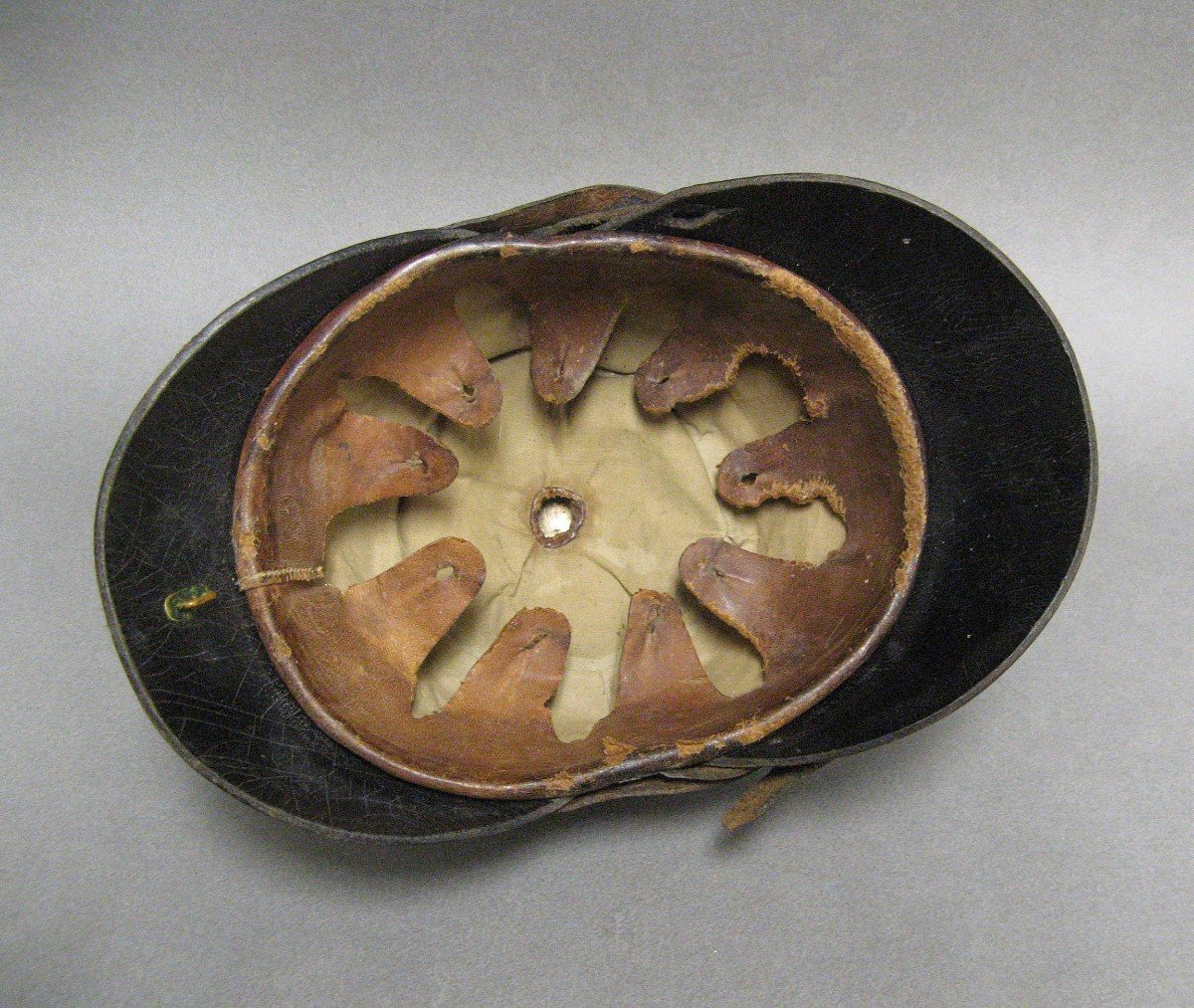 Firefighter Artillery Officer's Helmet From The Kingdom Of Prussia, Second Half Of The 19th Century.-photo-2