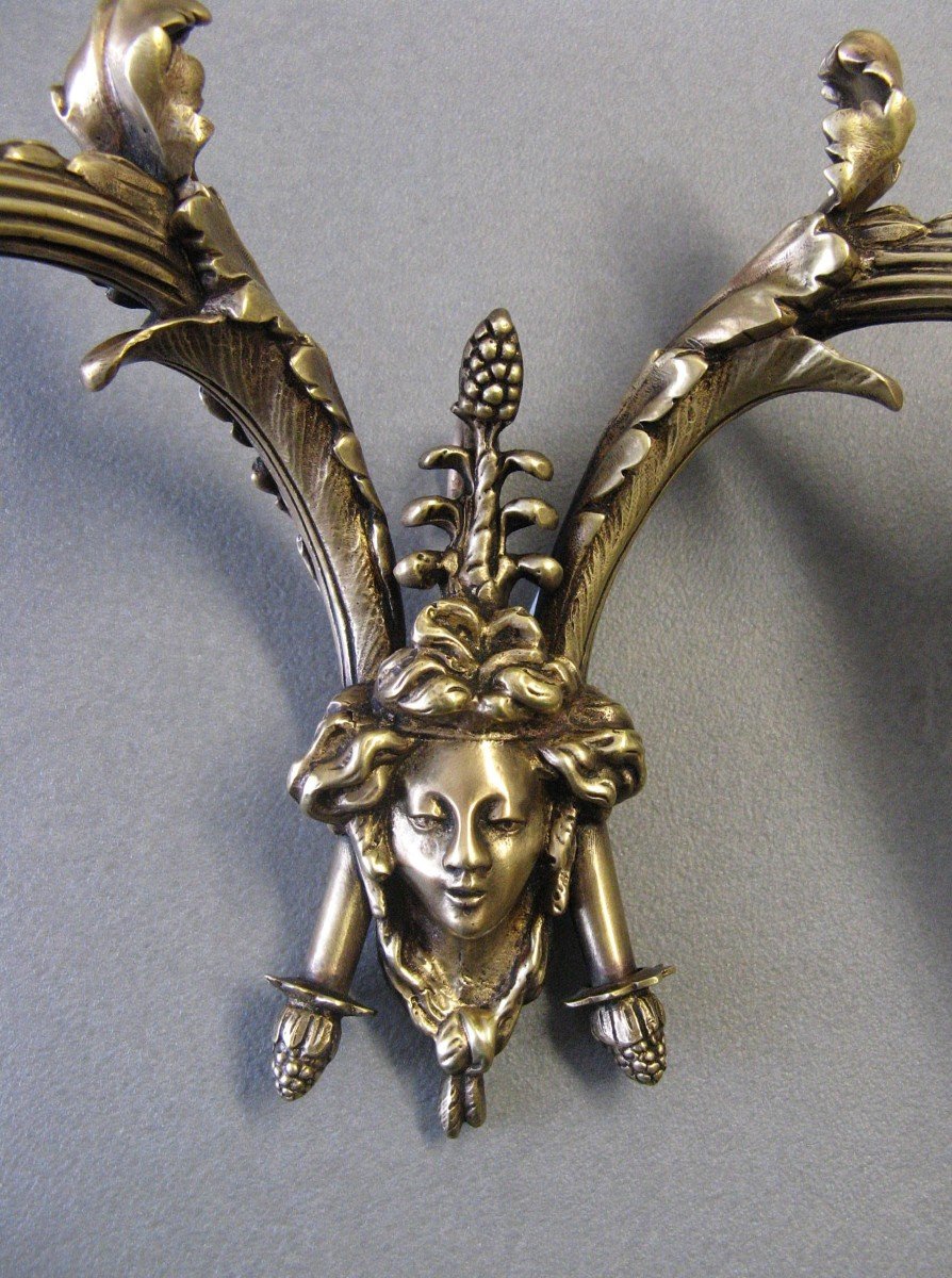 Art Nouveau Bronze Wall Sconce.-photo-2