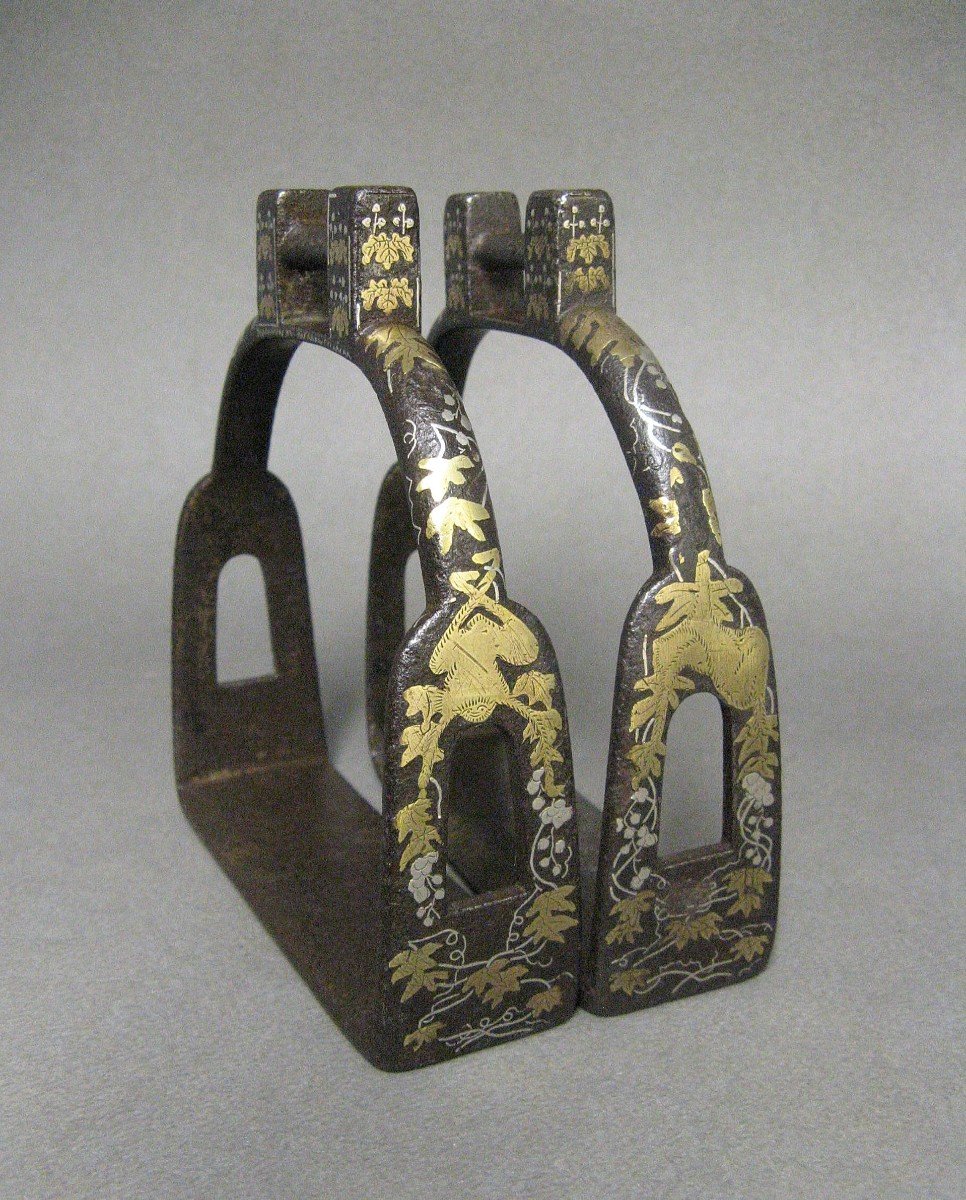 Pair Of Nineteenth Damascene Iron Stirrups.-photo-2