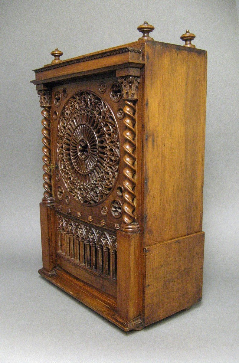 19th Century Wooden Lace Wall Cabinet. Work Of Mastery-photo-3