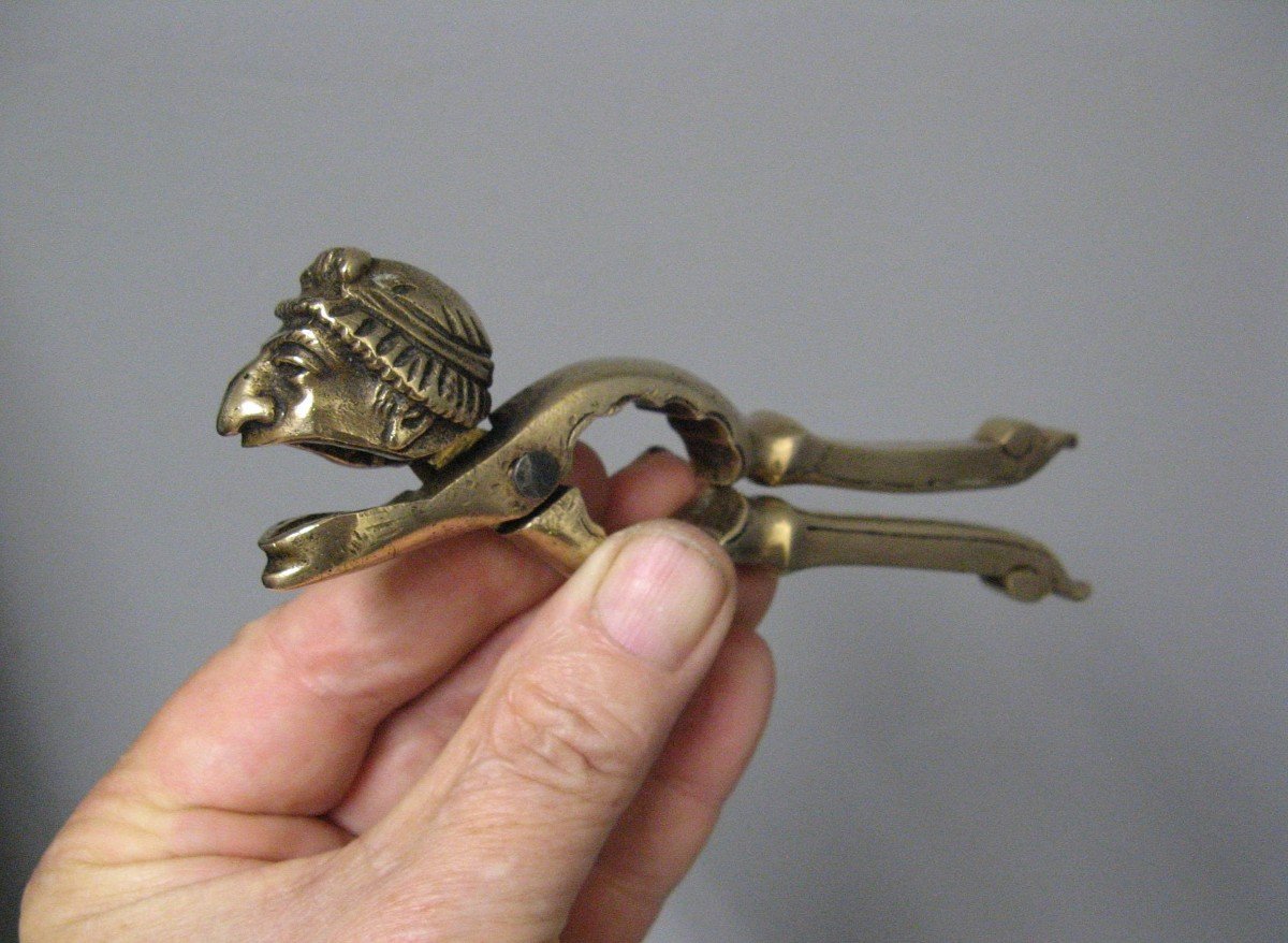 19th Century Bronze Nutcracker.-photo-2