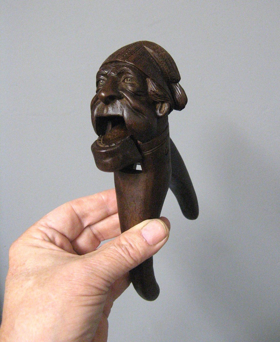 Nutcracker Hazelnut Miller Anthropomorphic Sculpture.-photo-4