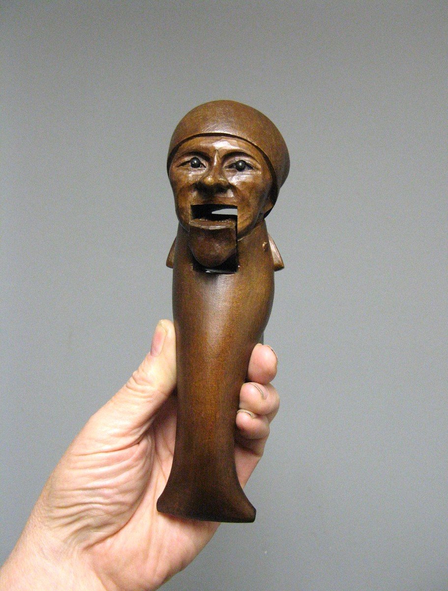 Nutcracker Hazelnut Sculpture Anthropomorphic Old Lady.-photo-4