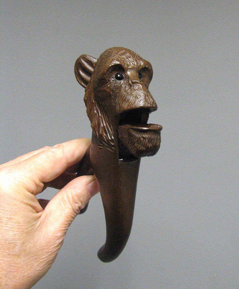 Nutcracker Hazelnut Zoomorphic Sculpture Monkey Head.-photo-3