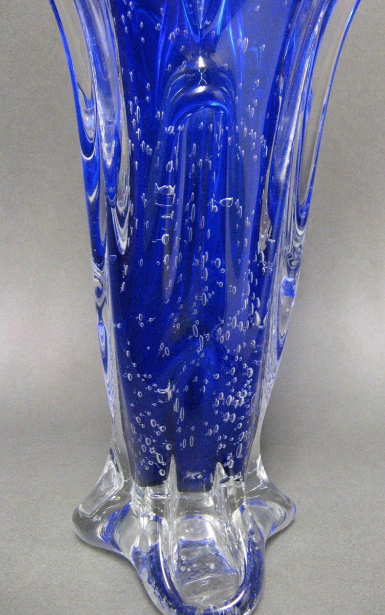 Large Murano Vase In Bubbled Cobalt Blue Blown Glass.-photo-2