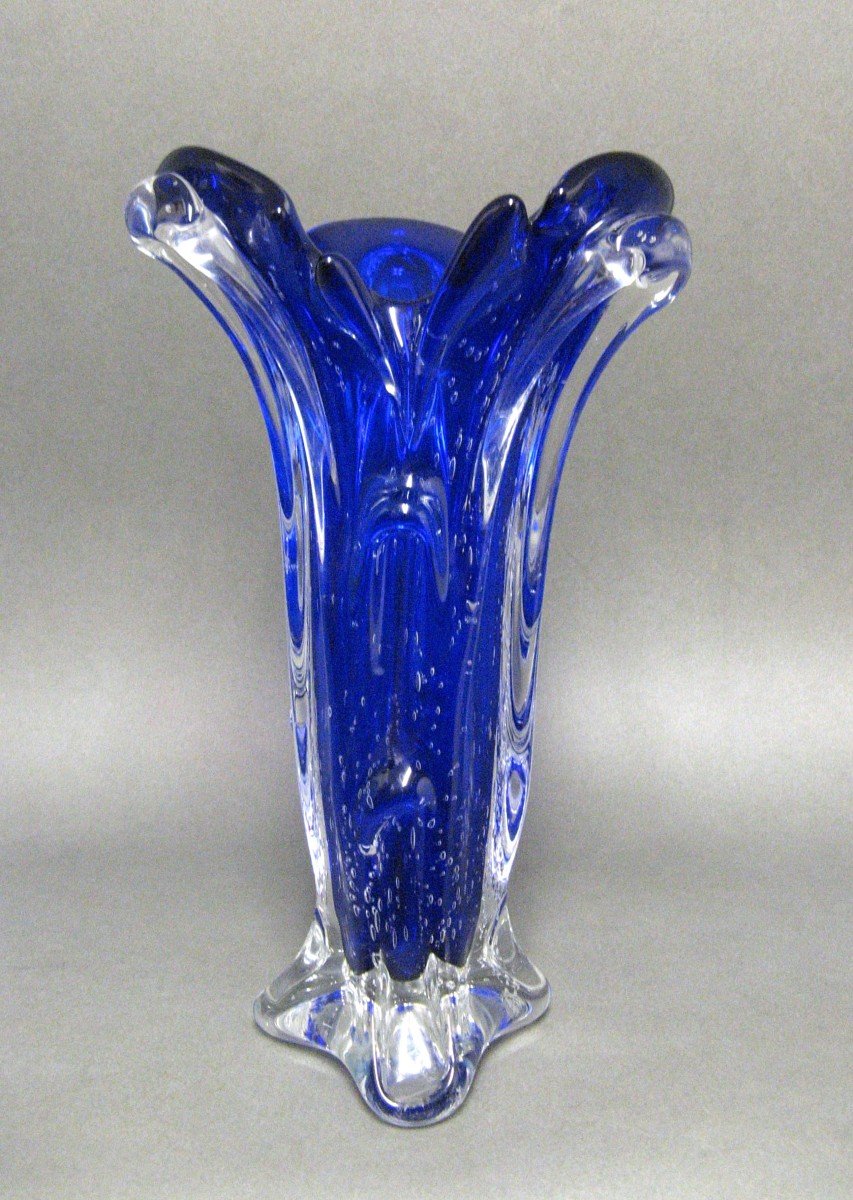 Large Murano Vase In Bubbled Cobalt Blue Blown Glass.-photo-3