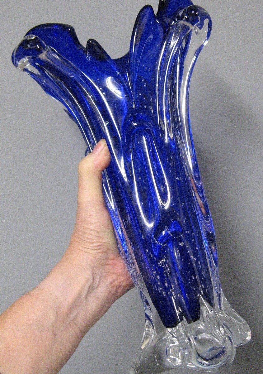 Large Murano Vase In Bubbled Cobalt Blue Blown Glass.-photo-1