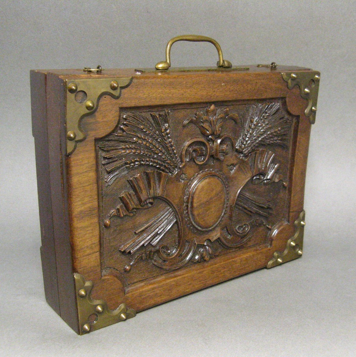 Coffret En Bois Sculpté 1900.-photo-2