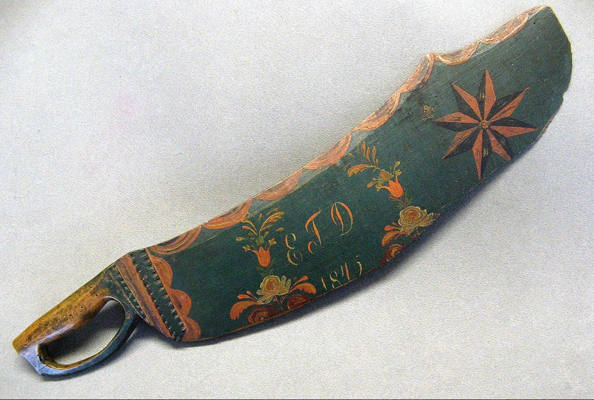 Linen Tool - Ecang In Polychrome Wood Decorated And Dated 1849.