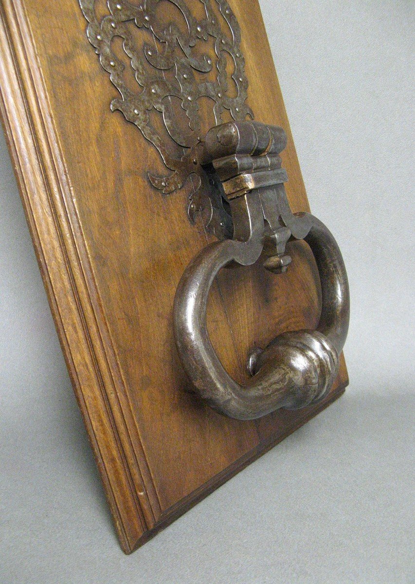 18th Century Wrought Iron Door Knocker.-photo-1