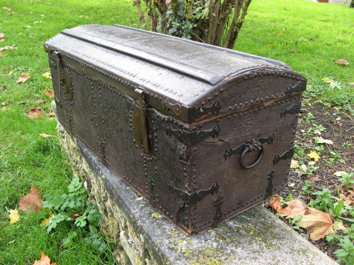 Seventeenth Century Studded Leather Trunk.-photo-2