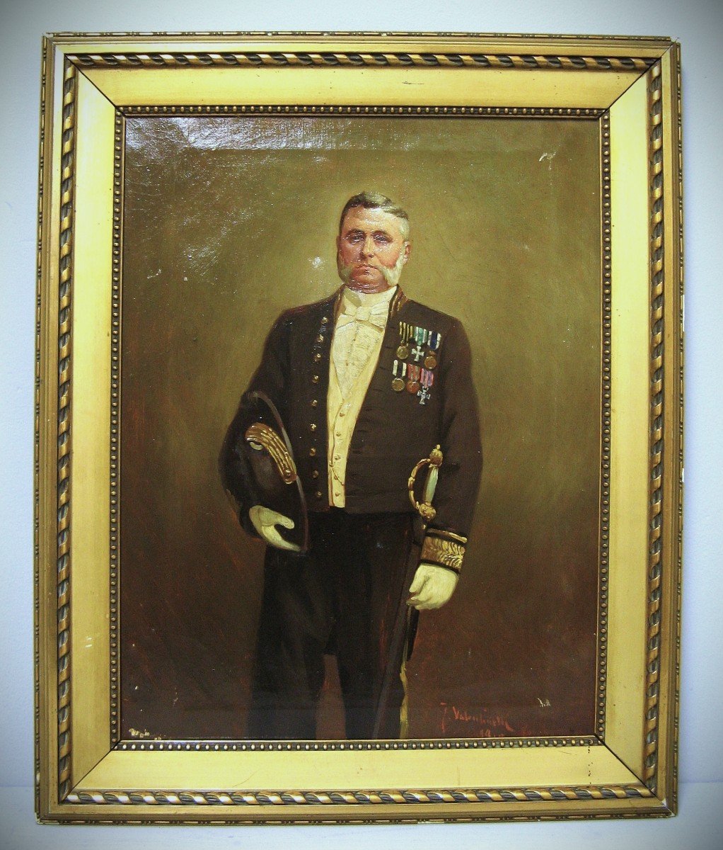 Portrait Of An Inspector Or Prefect. Oil On Canvas Signed J. Valentinelli 1910.