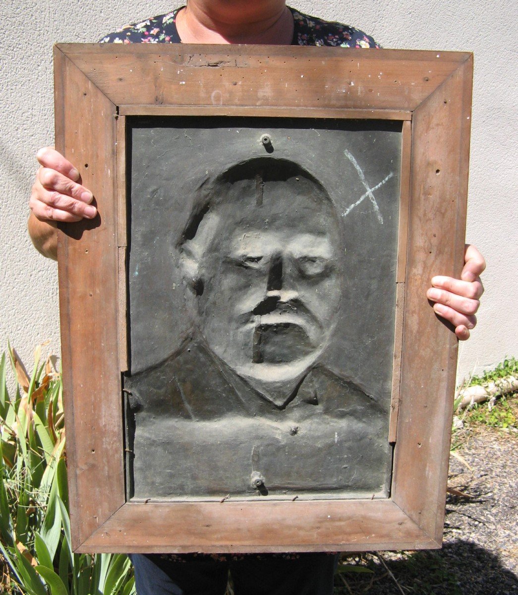 Bronze Bas-relief Signed And Dated 1899.-photo-3