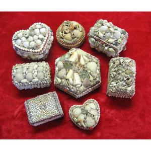 Set Of 8 Jewelry Boxes - Seaside Souvenir In Shells.