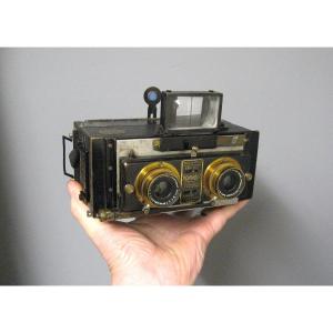 Stereo-panoramic Camera Le Monobloc Circa 1900.