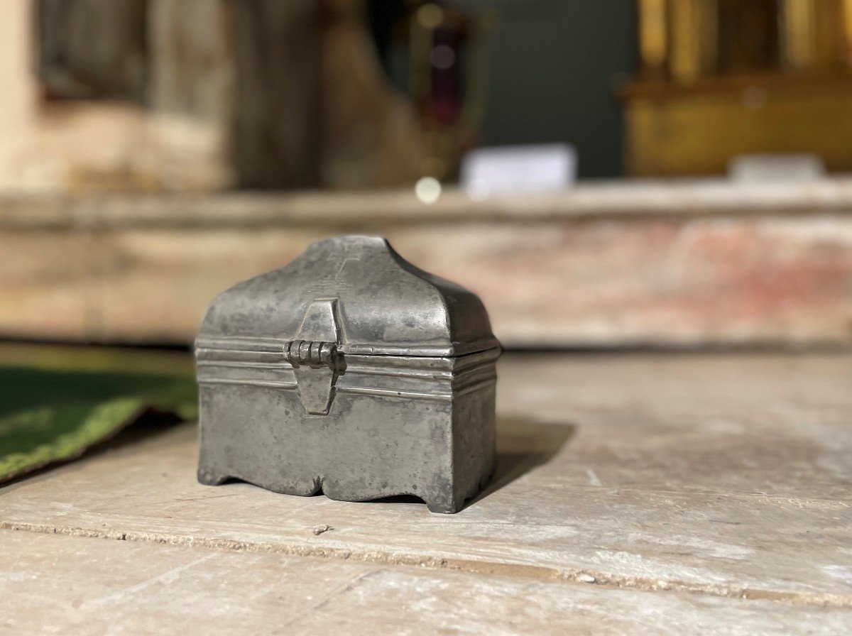 Pewter Box With Holy Oils From 1691-photo-2