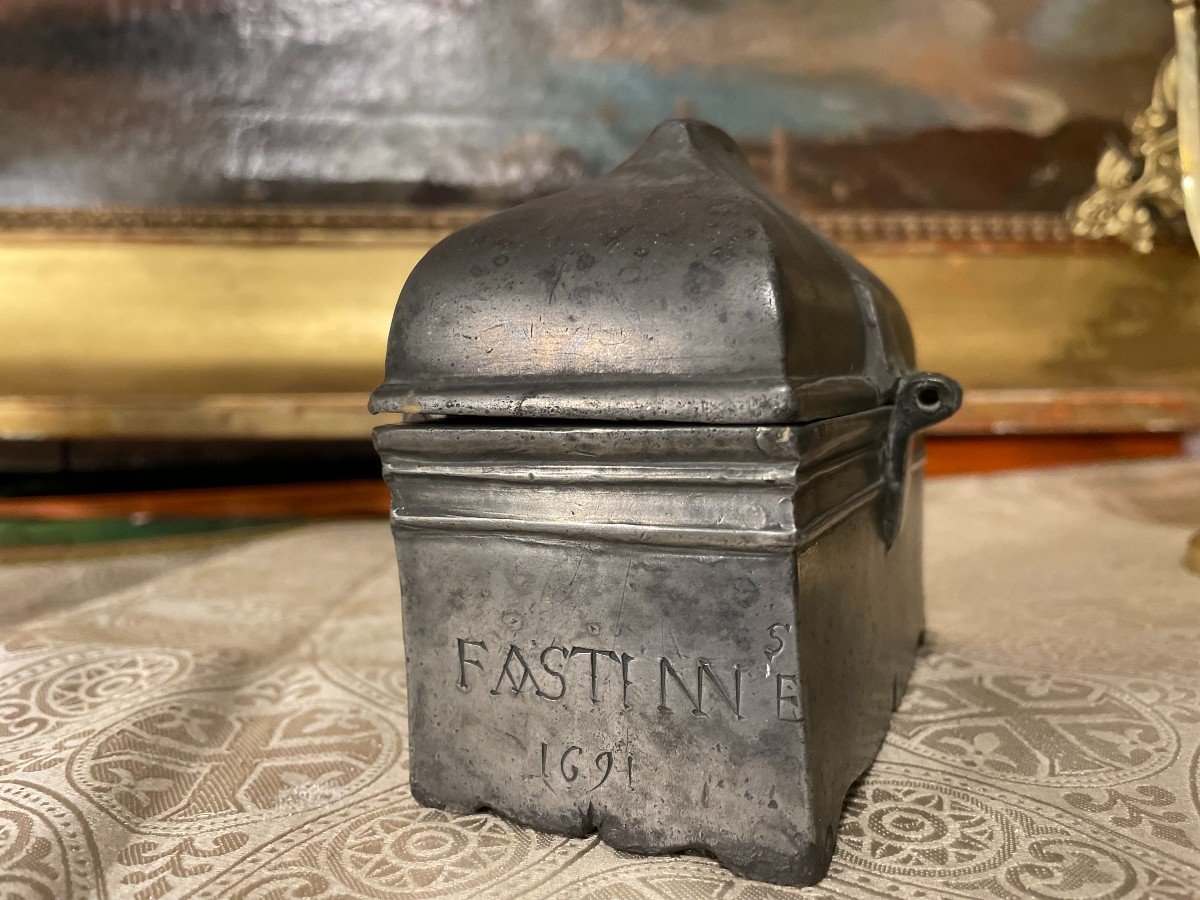 Pewter Box With Holy Oils From 1691-photo-2