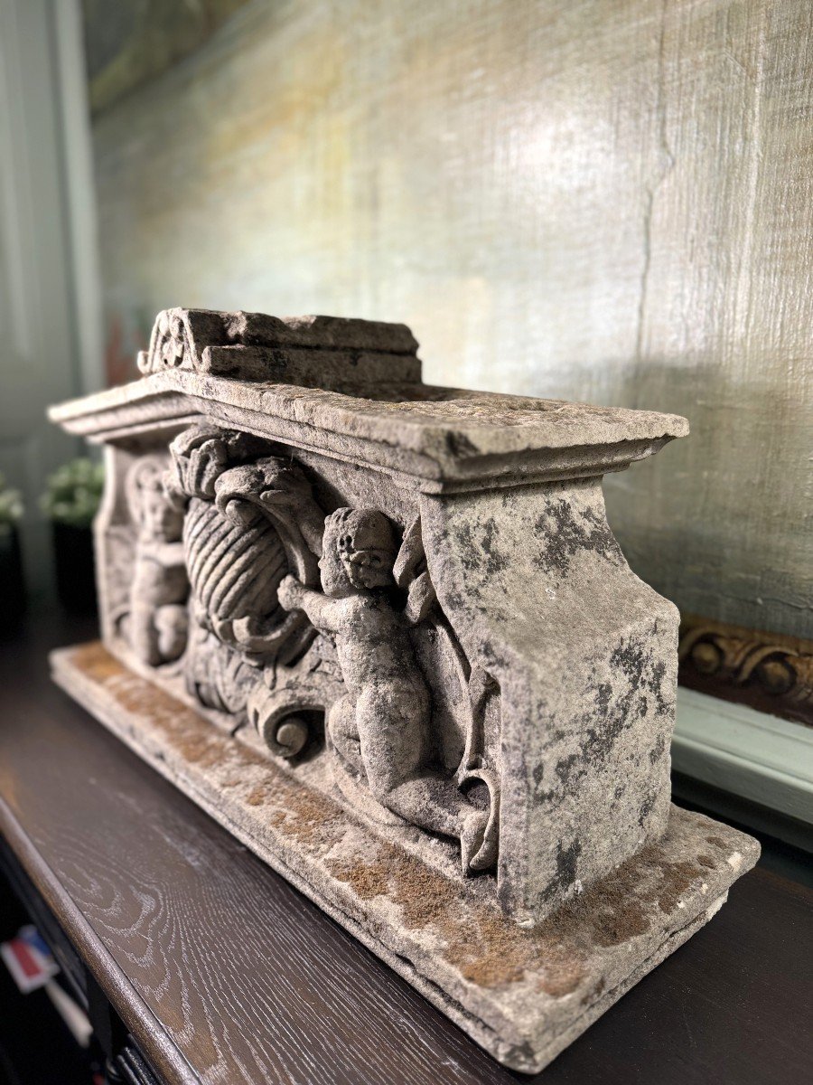 Sculpted Limestone Pediment - Early 19th Century-photo-2