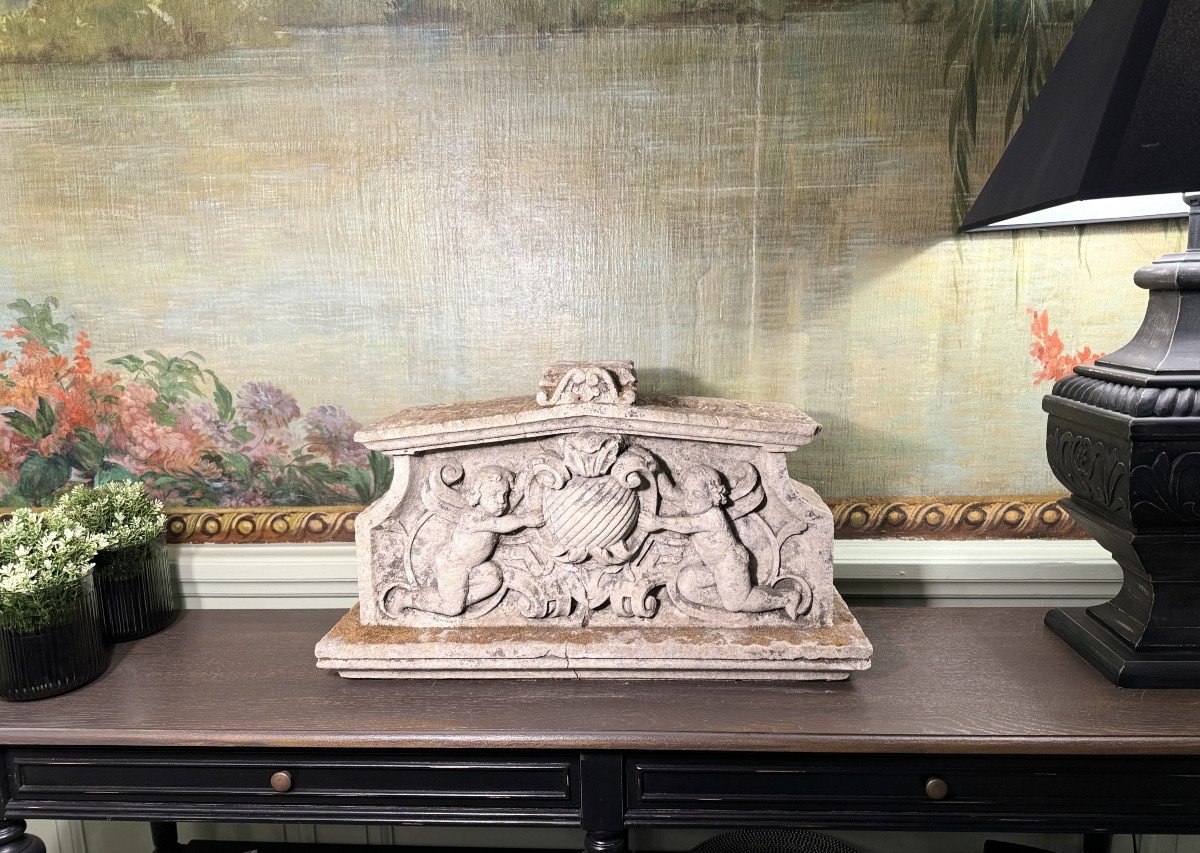 Sculpted Limestone Pediment - Early 19th Century-photo-3