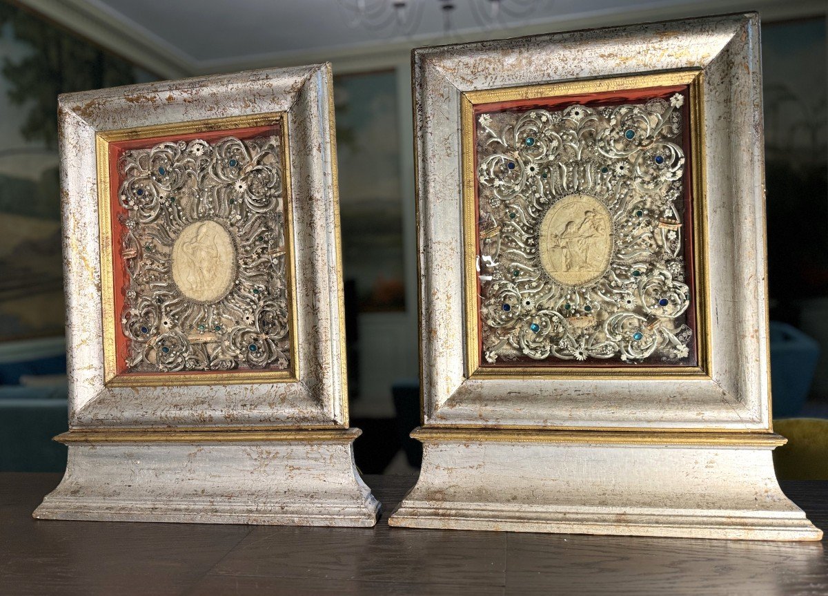 Large Pair Of Reliquaries With Fourteen Relics - Early 19th Century  