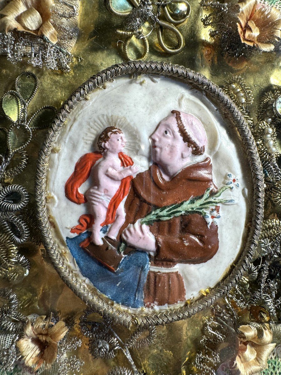 Italian Reliquary Frame In Soft Colors - 19th Century  -photo-2