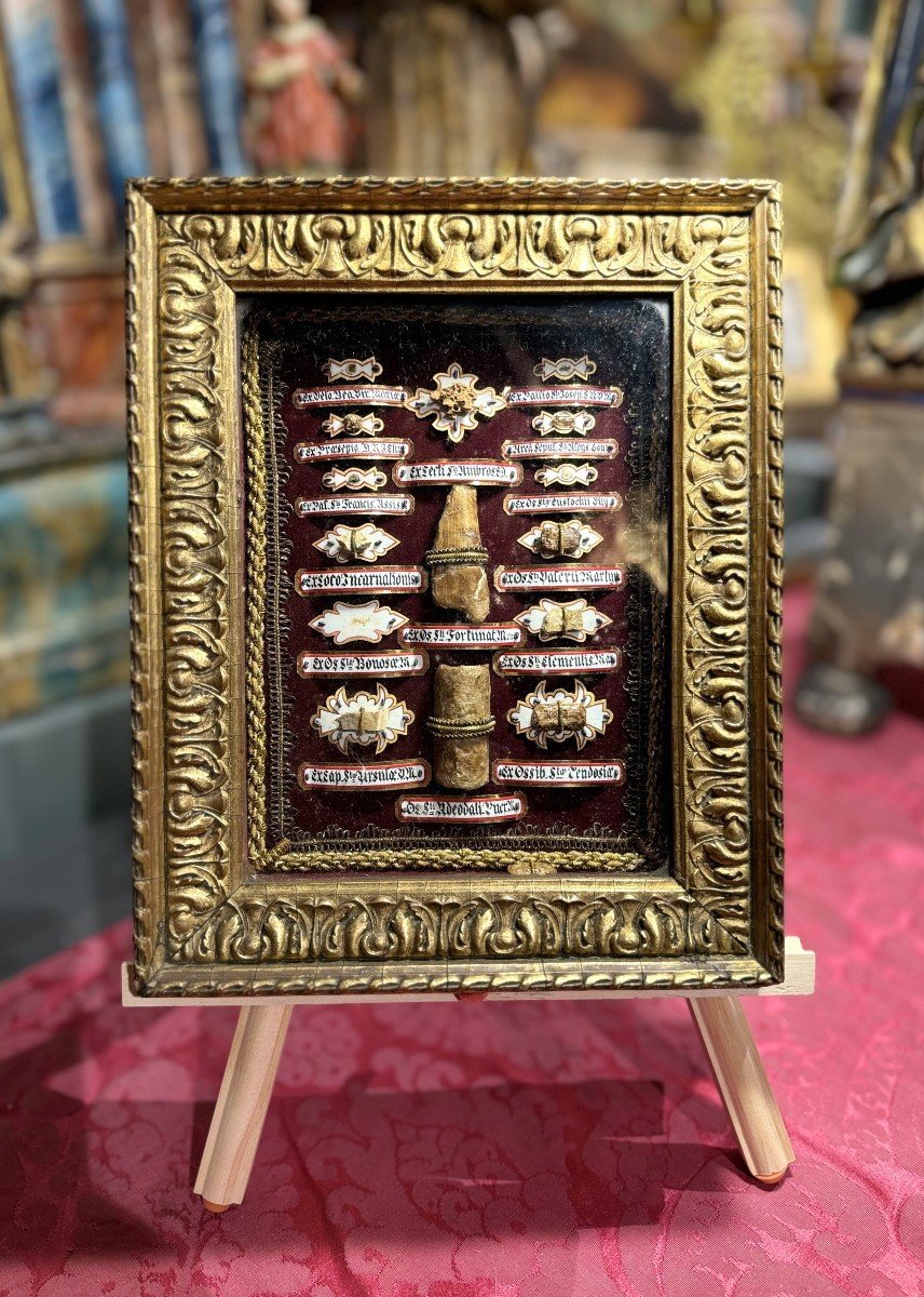 Reliquary Table With 15 Relics – 19th Century  