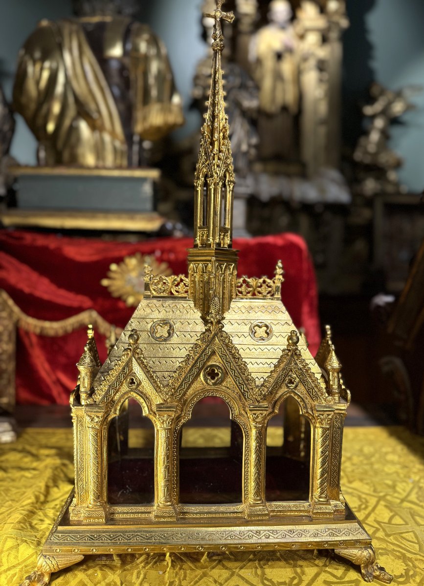 Neo-gothic Reliquary Shrine – 19th Century -photo-2