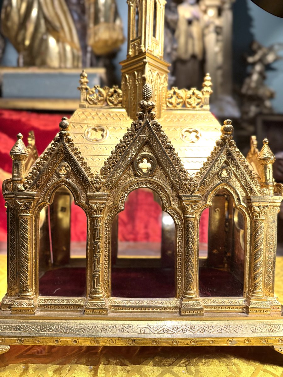 Neo-gothic Reliquary Shrine – 19th Century -photo-3