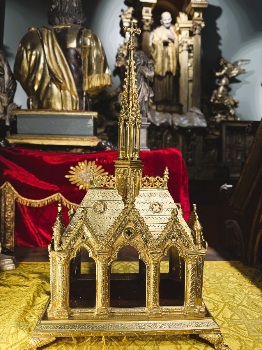 Neo-gothic Reliquary Shrine – 19th Century 