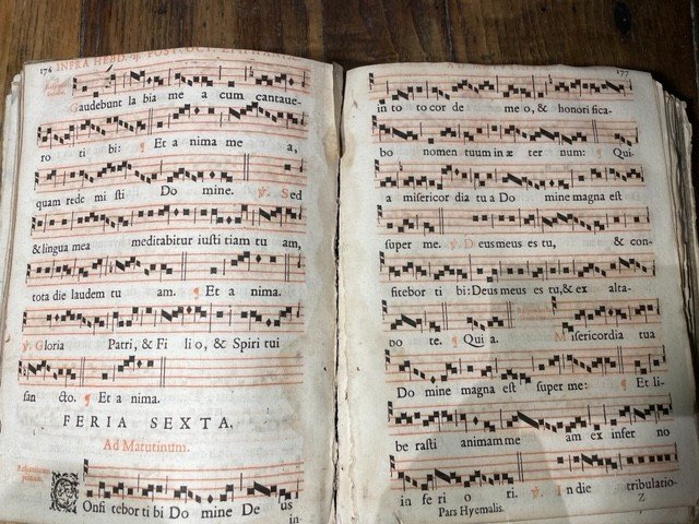 Antiphonaire édité En 1620 à  Paris-photo-3