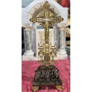 Crucifix d'Autel Néogothique Finement Travaillé – XIXe