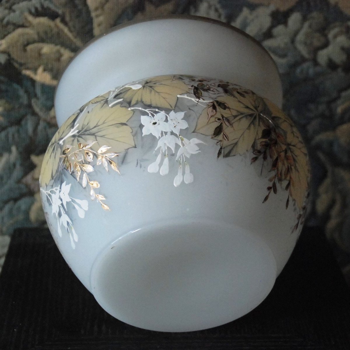 Grand vase ou cache pot en opaline blanche -photo-5