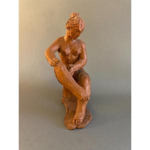 Terracotta “woman Holding Her Knee” Conrad Paris (1927-2013)