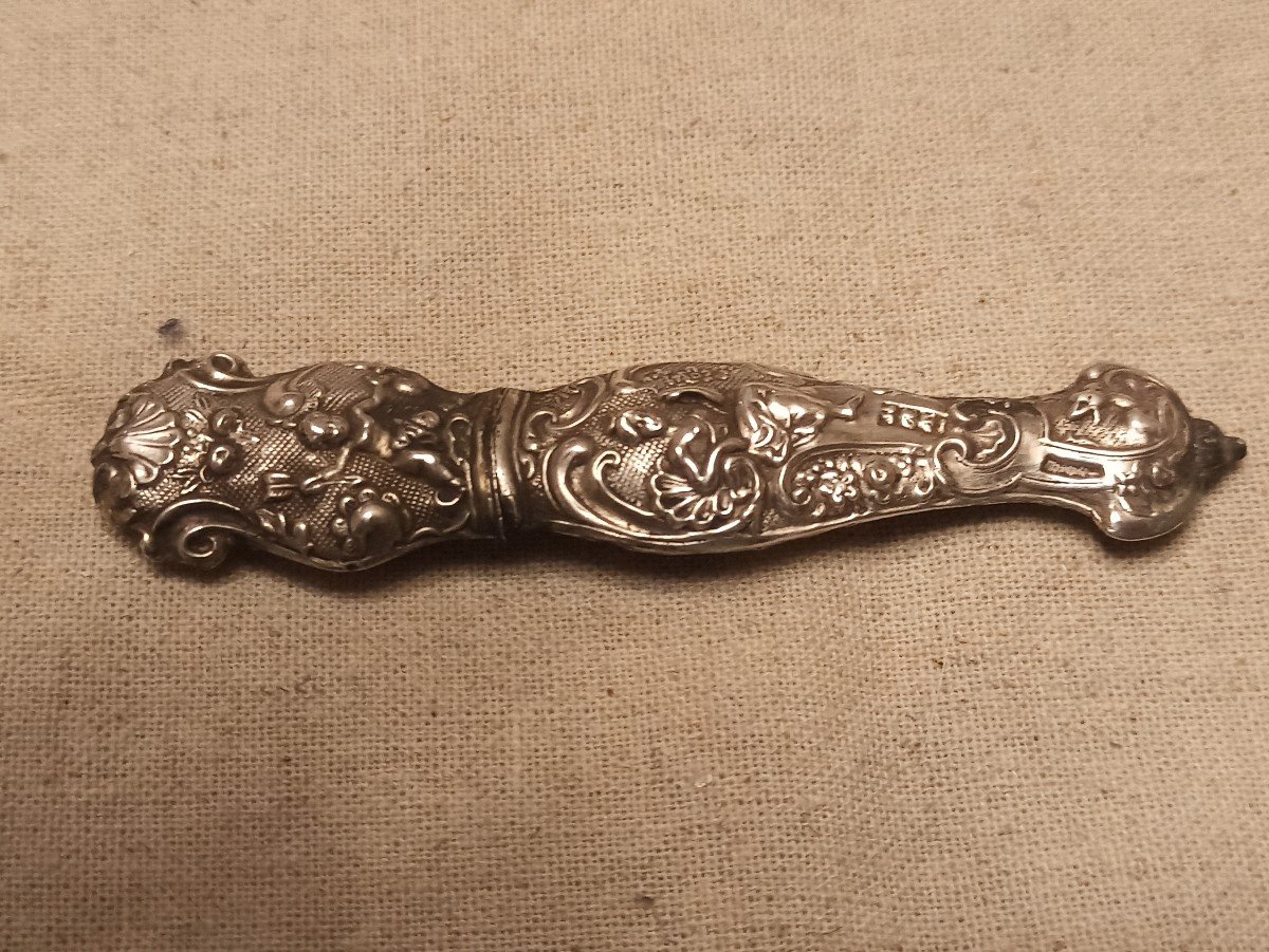 Needle Case In Embossed Silver Circa 1830-photo-2