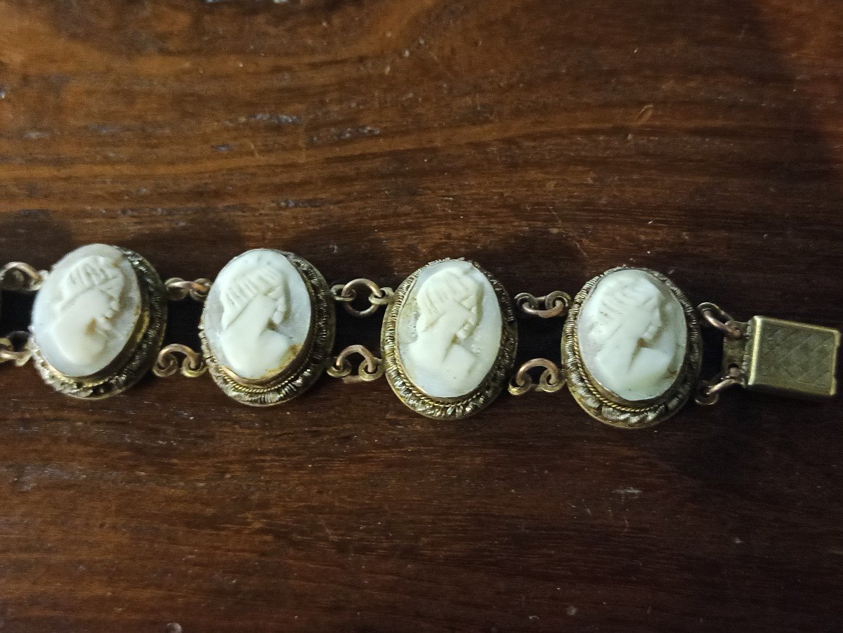 Vermeil Bracelet Decorated With Shell Camees Circa 1850-photo-2