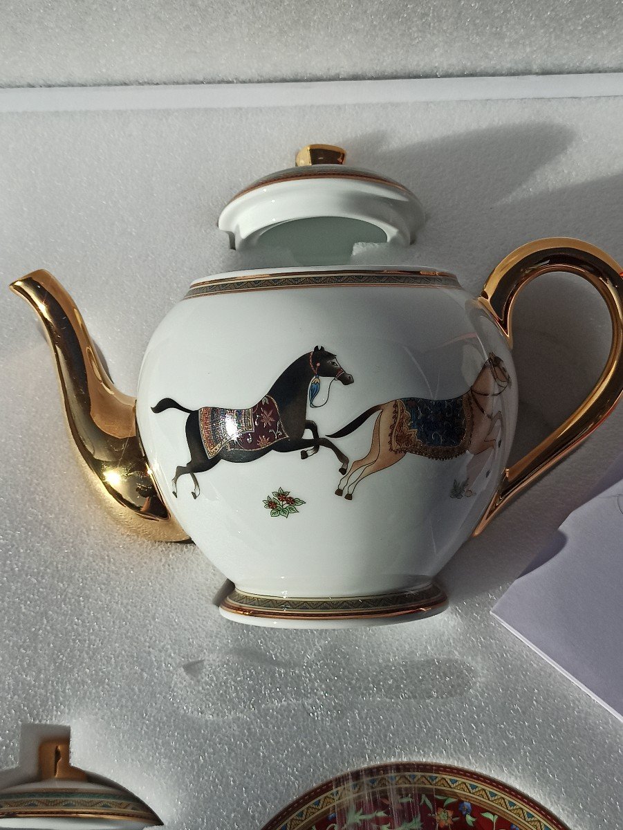 Porcelain Tea Set Decorated With Oriental Horses, Maison Hermès -photo-3