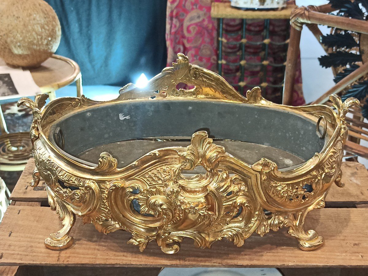 Jardiniere De Table En Bronze Dore De Style Rocaille  Circa 1850