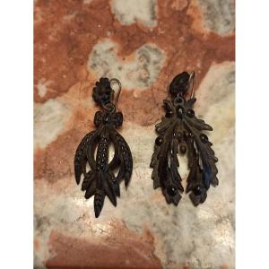 Two Earrings Forming A Pair, Jet Circa 1840